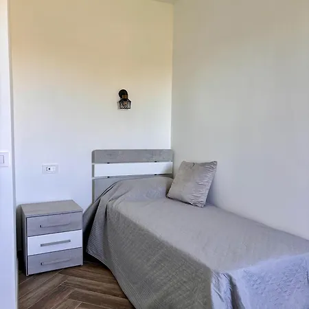 Da Feny Apartament *
